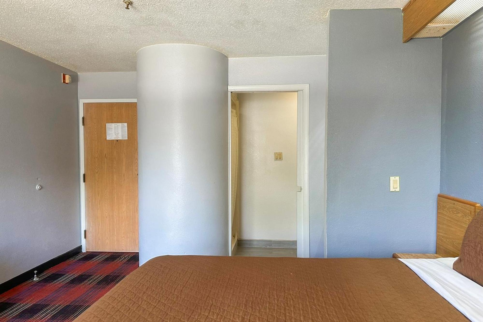Classic Inn By Oyo I- 240 Near Memphis Airport エクステリア 写真