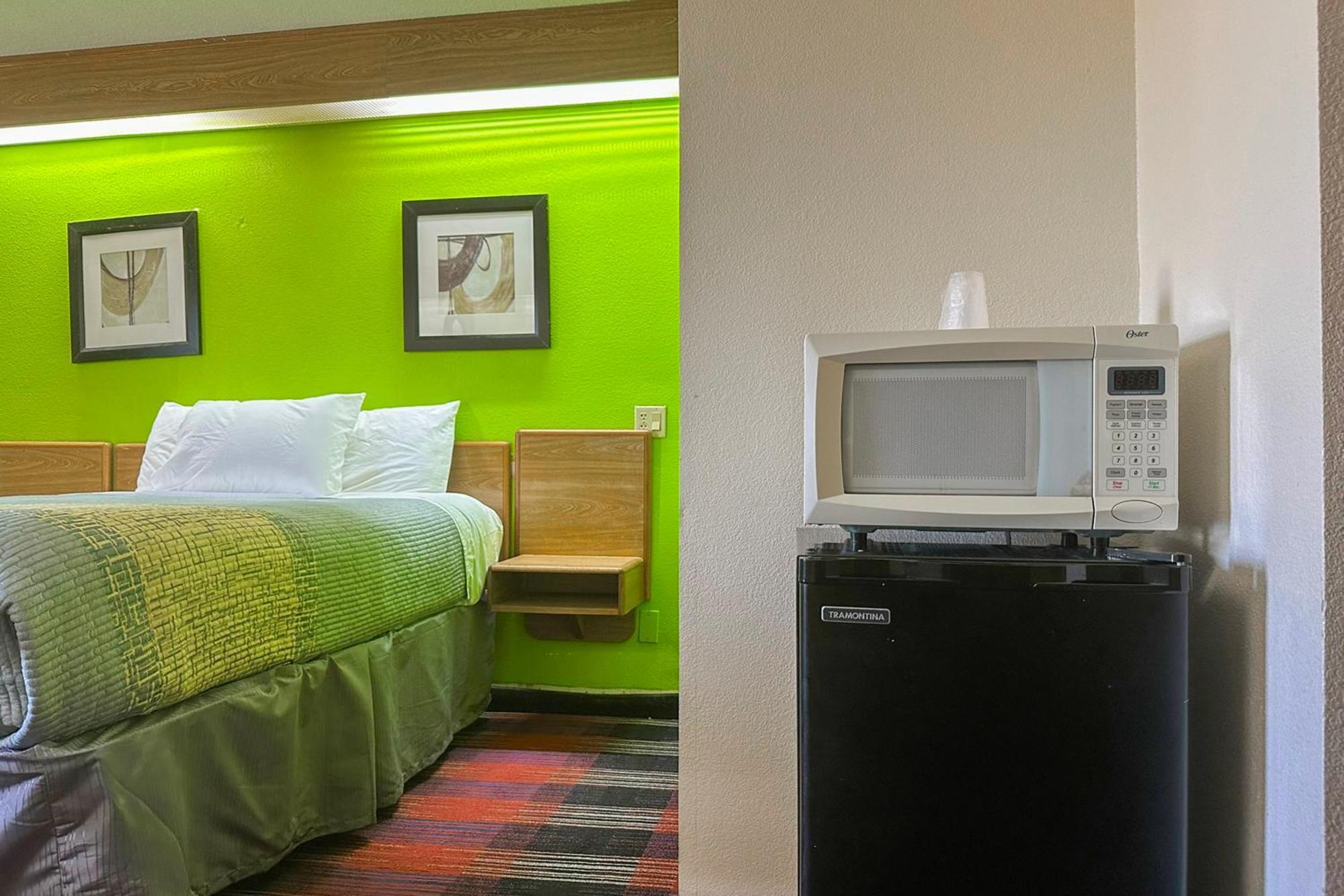Classic Inn By Oyo I- 240 Near Memphis Airport エクステリア 写真