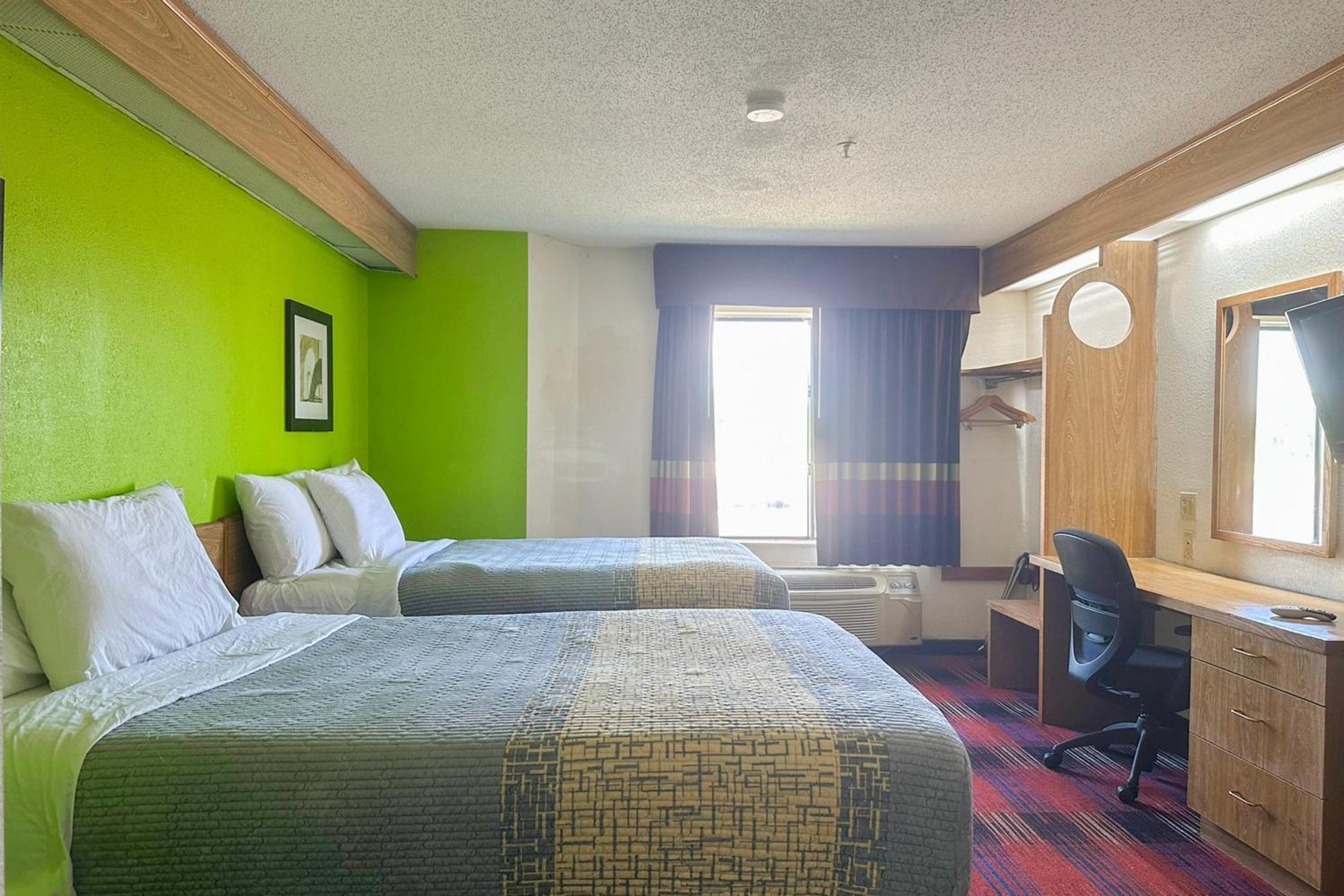 Classic Inn By Oyo I- 240 Near Memphis Airport エクステリア 写真