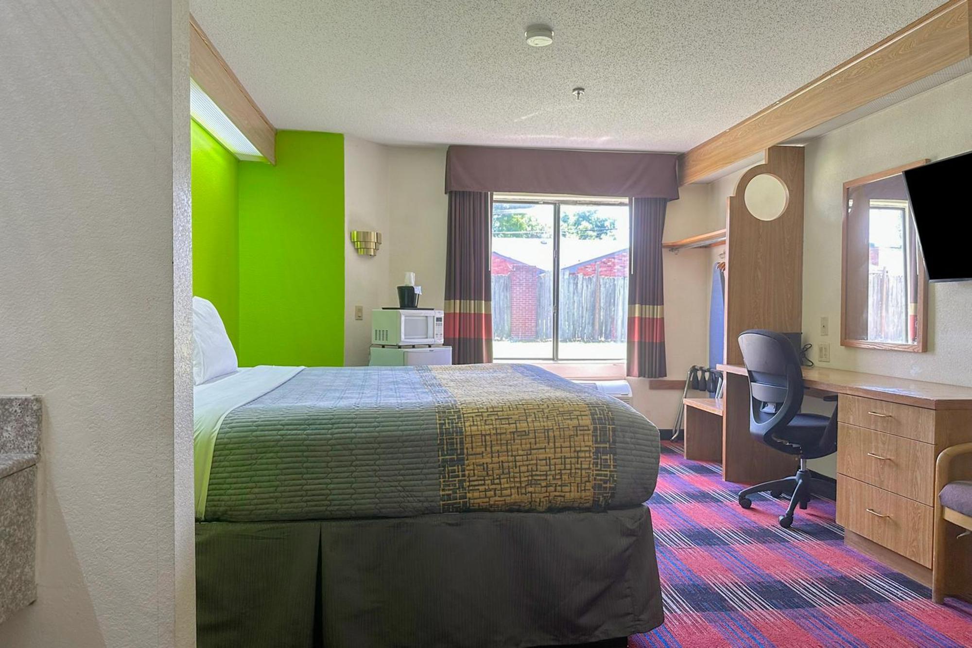 Classic Inn By Oyo I- 240 Near Memphis Airport エクステリア 写真